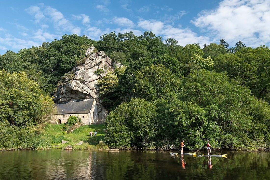 France, Morbihan, Pluméliau-Bieuzy, paddle in front of the chapel Saint-Gildas of Bieuzy