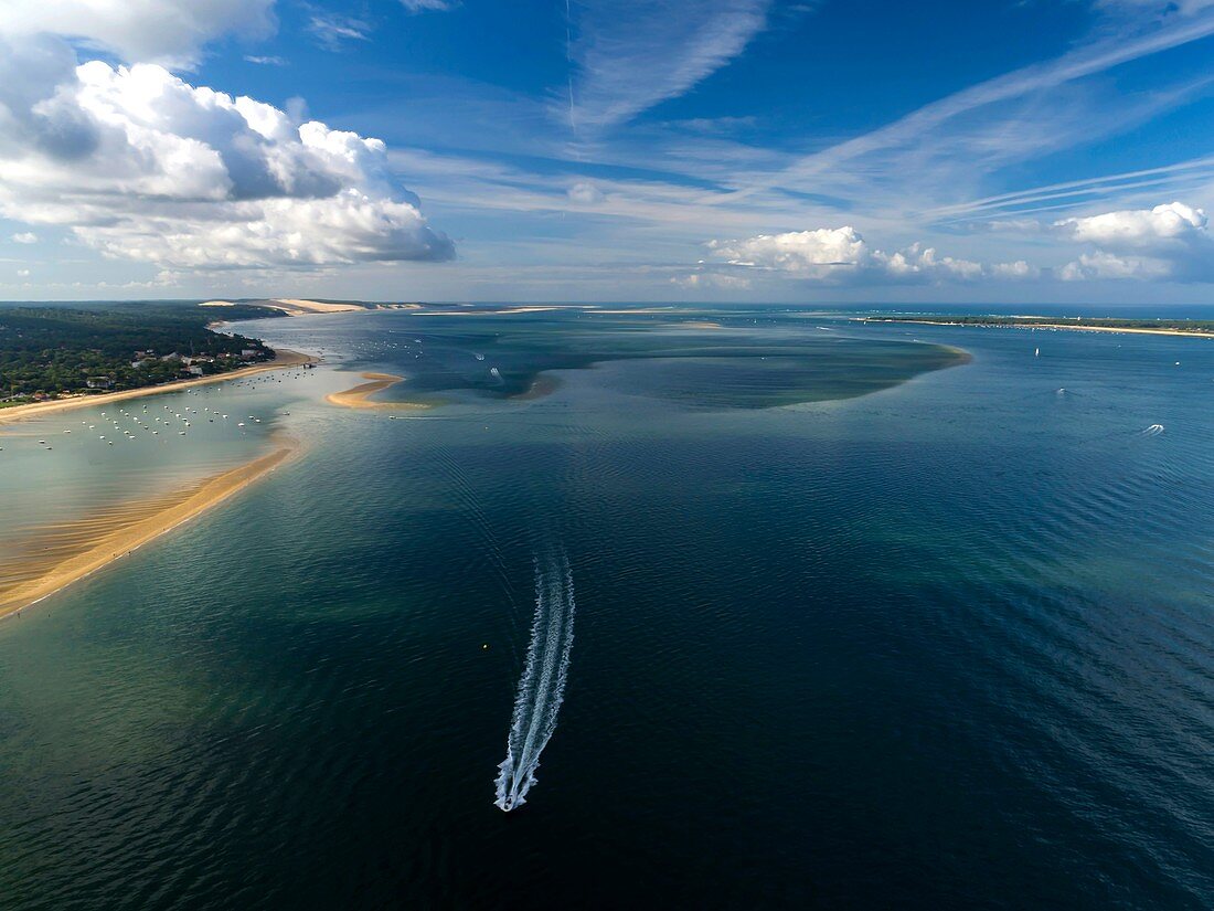 France, Gironde, Bassin d'Arcachon, Arcachon, Pereire sandbank with the Dune of Pilat and Cap-Ferret in the background (aerial view)