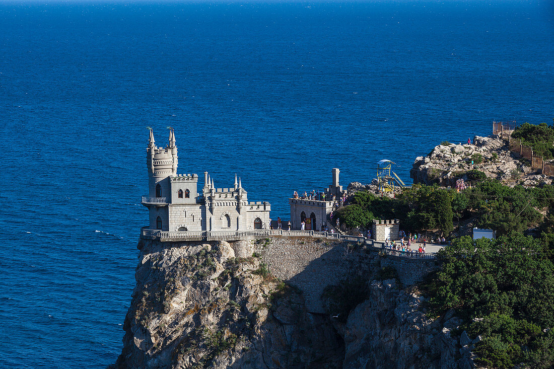 The Swallow's Nest castle perched on Aurora Cliff, Yalta, Crimea, Ukraine, Europe