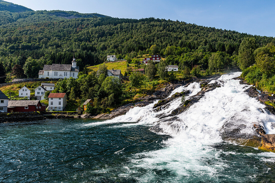 Hellesyltfossen waterfall, Flam, Geirangerfjord, Sunmore, Norway, Scandinavia, Europe
