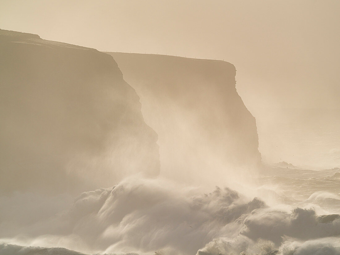 Storm surge, Loop Head, County Clare, Munster, Republic of Ireland, Europe
