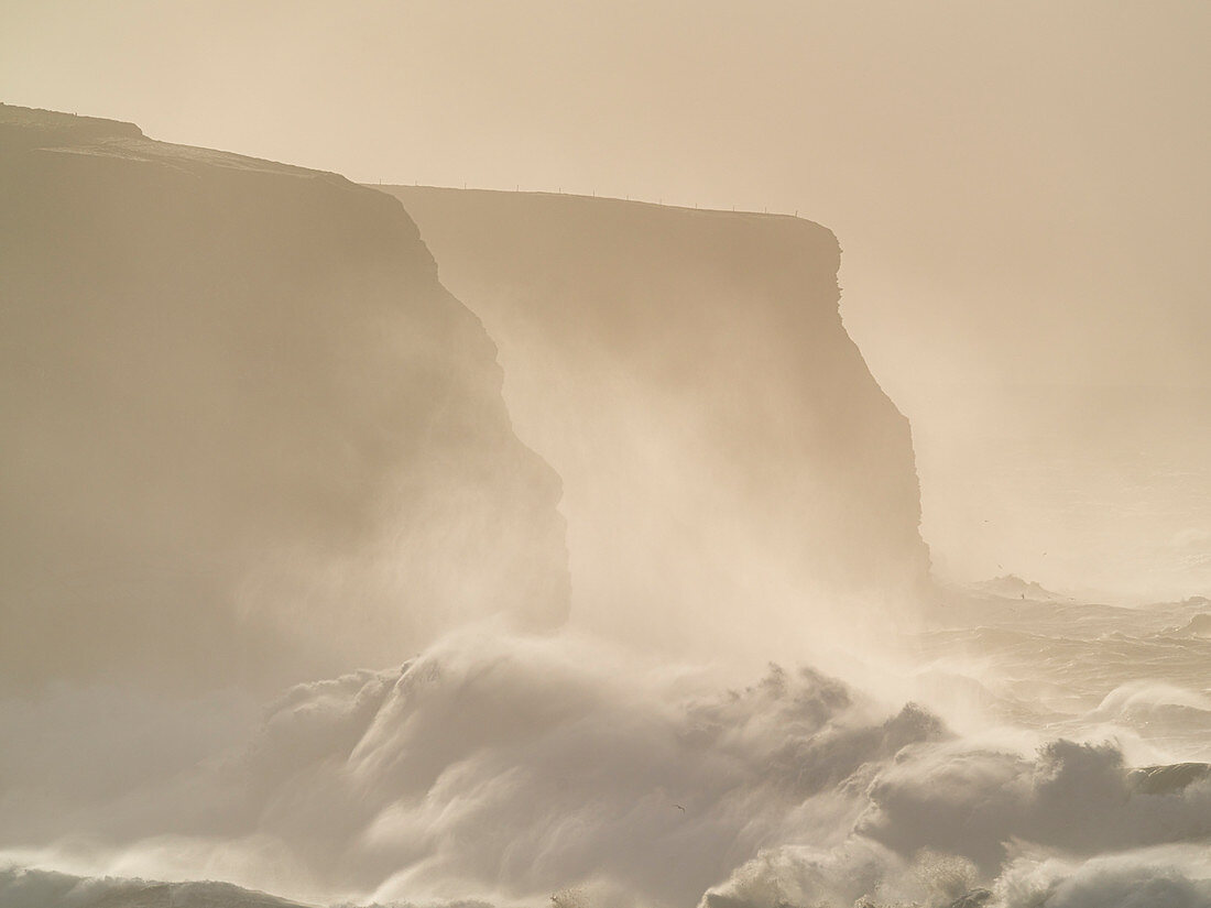 Sturmflut, Loop Head, Grafschaft Clare, Münster, Republik Irland, Europa