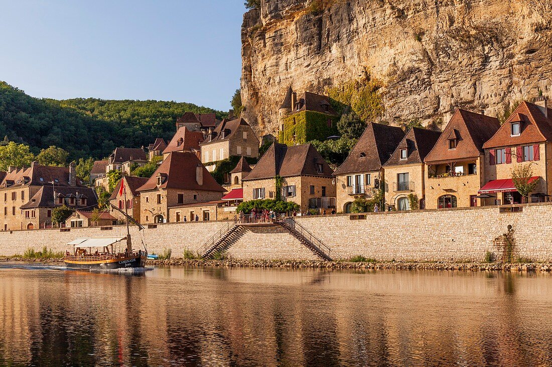 Frankreich, Dordogne, Dordogne-Tal, La Roque-Gageac, bezeichnet als die schönsten Dörfer Frankreichs