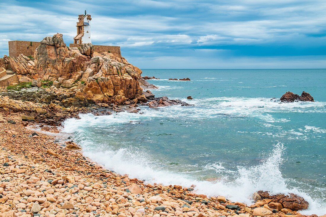 Frankreich, Cotes d'Armor, Insel Brehat, Leuchtturm Paon im nördlichen Teil der Insel