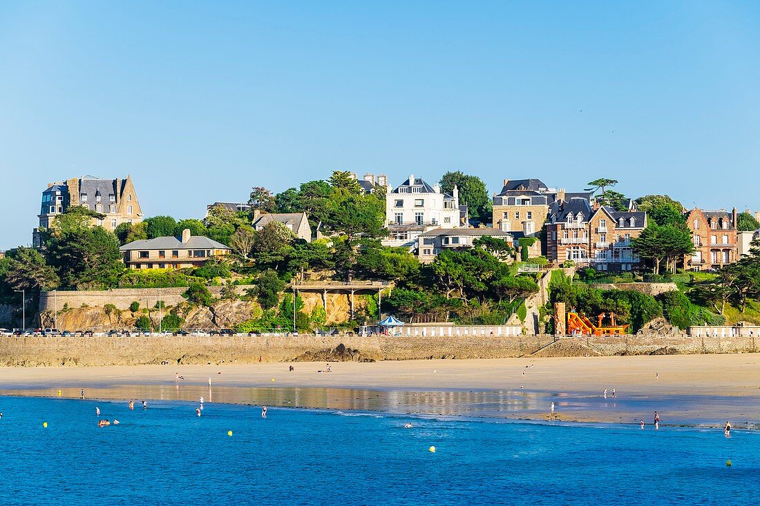 France, Ille-et-Vilaine, Dinard, Ecluse beach