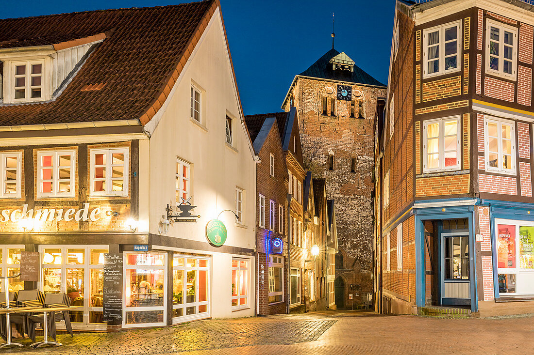 Evening mood in the historic old town of Stade with St. Wilhadi Church, Lower Saxony, Germany