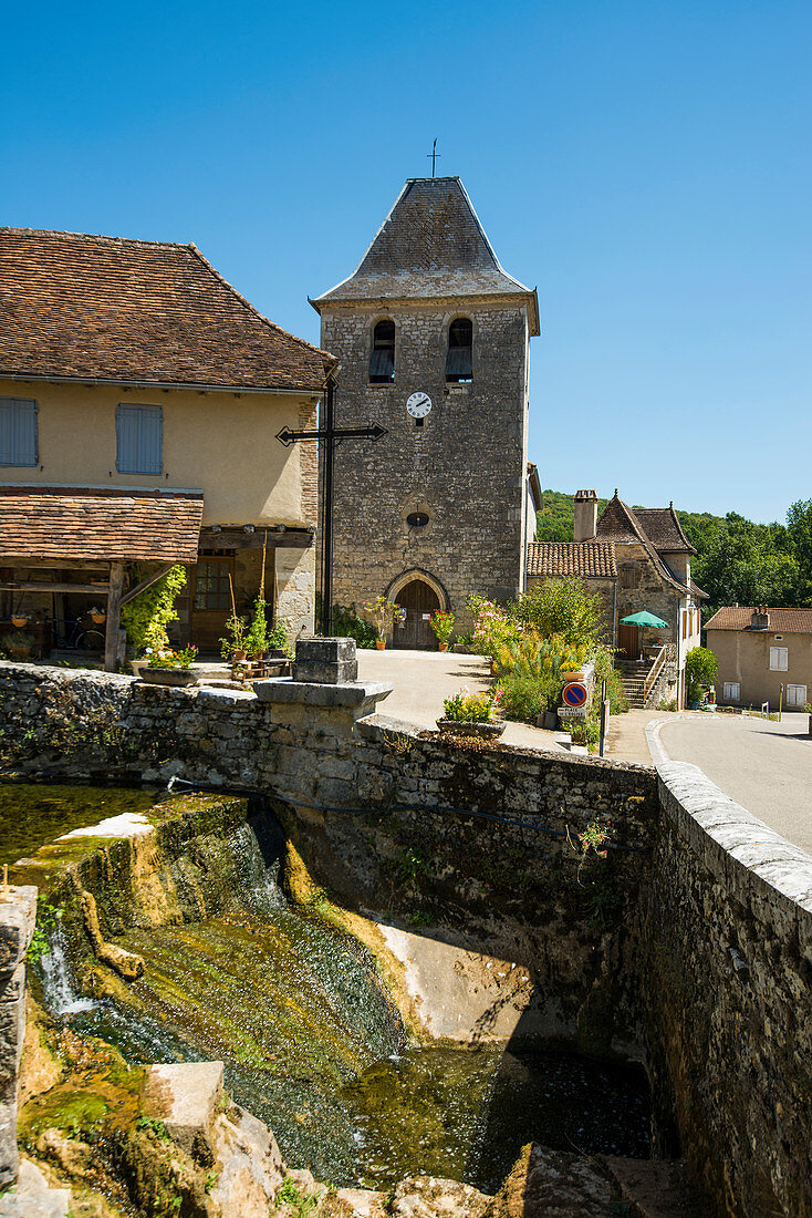 Corn, an der Célé, bei Figeac, Departement Lot, Occitanie, Frankreich