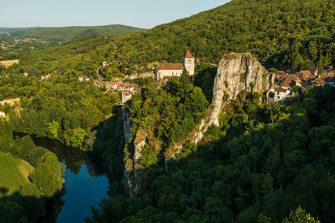 Saint-Cirq-Lapopie, Les Plus Beaux Villages de France, on the Lot, Lot Department, Midi-Pyrénées, France