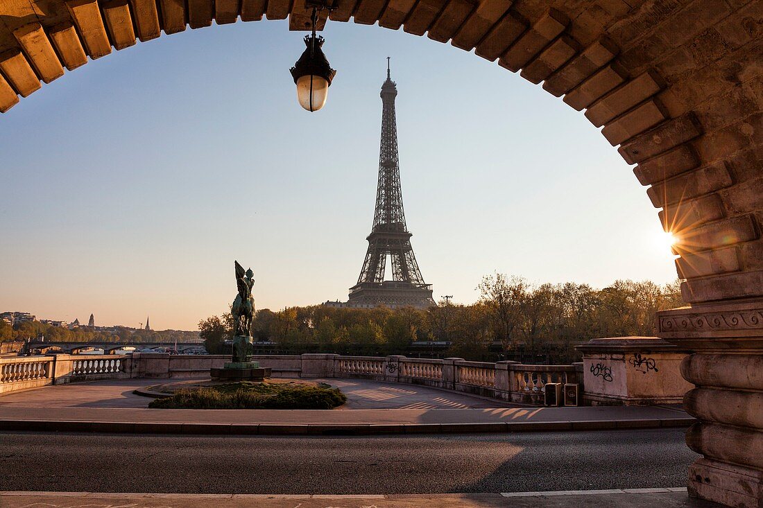France, Paris, area listed as World Heritage by UNESCO, Eiffel Tower from Bir-Hakeim bridge
