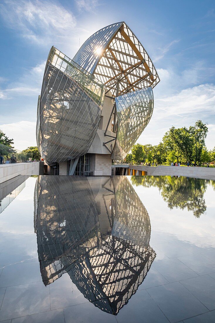 France, Paris, along the GR® Paris 2024, metropolitan long-distance hiking trail created in support of Paris bid for the 2024 Olympic Games, Bois de Boulogne, Louis Vuitton Foundation designed by the architect Frank Gehry