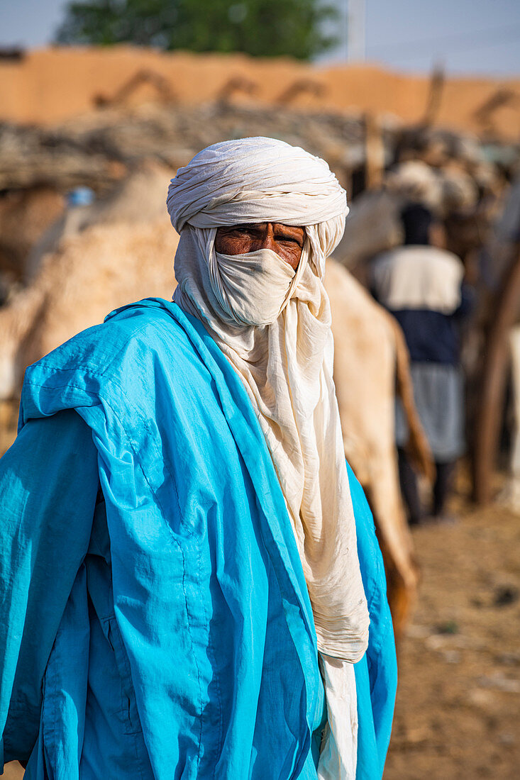Tuareg Mann, Tiermarkt, Agadez, Niger, Afrika