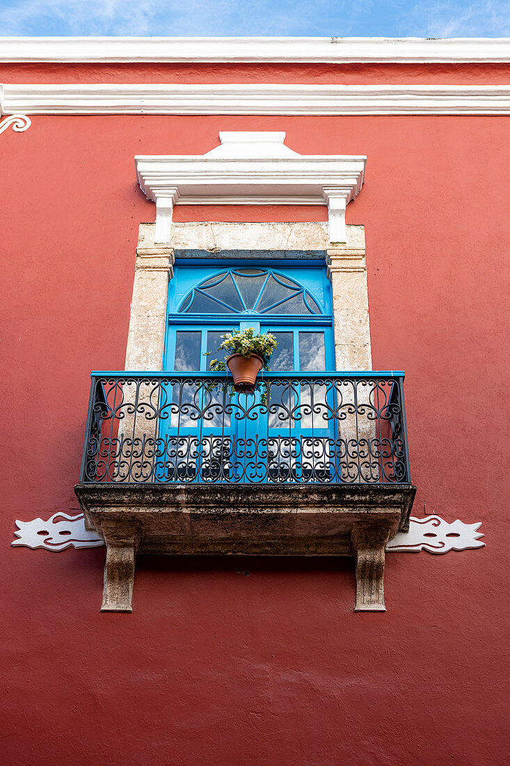 Colonial buildings, the historic fortified town of Campeche, UNESCO World Heritage Site, Campeche, Mexico, North America