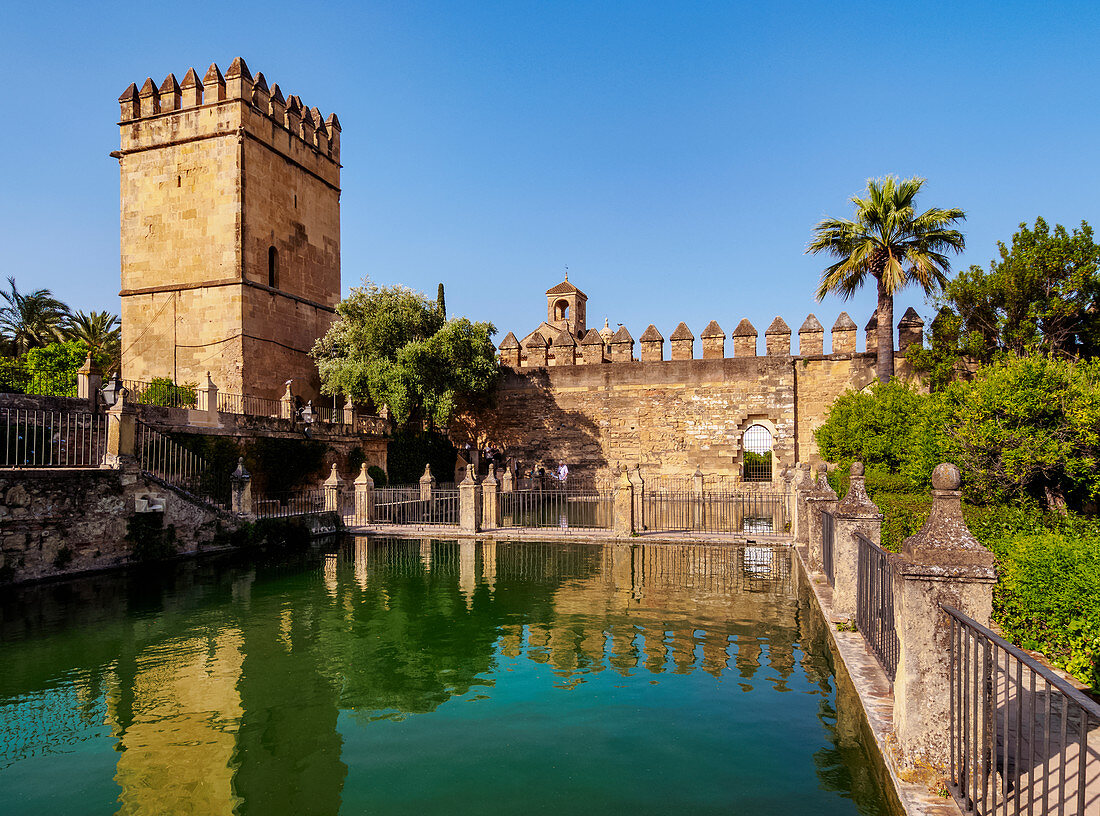 Gärten von Alcazar de los Reyes Cristianos (Alcazar der christlichen Monarchen), UNESCO-Weltkulturerbe, Cordoba, Andalusien, Spanien, Europa