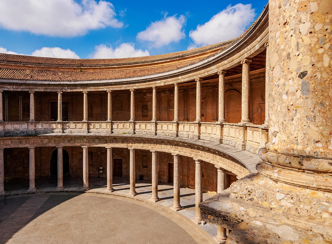 Hof des Palastes von Karl V., Alhambra, UNESCO-Weltkulturerbe, Granada, Andalusien, Spanien, Europa