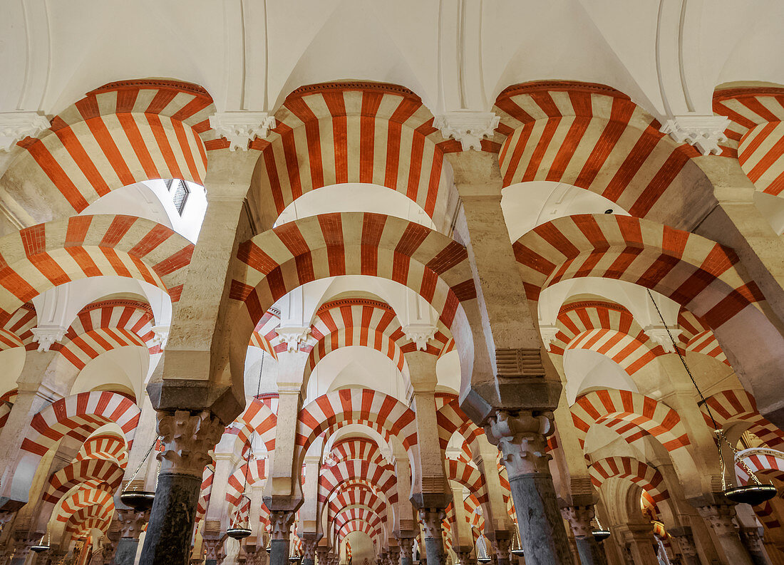 Mezquita-Catedral, Kathedrale innerhalb der ehemaligen großen Moschee von Cordoba, Innenraum, UNESCO-Weltkulturerbe, Cordoba, Andalusien, Spanien, Europa