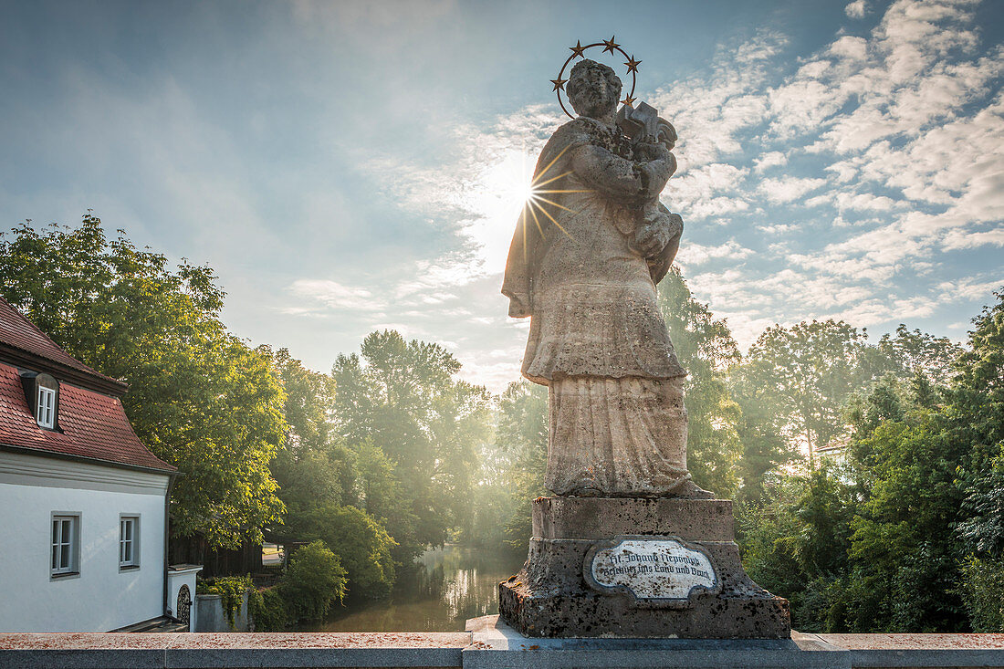 Saint Johann Nepumuk at the bridge over the Glonn in Hohenkammer, Upper Bavaria, Bavaria, Germany