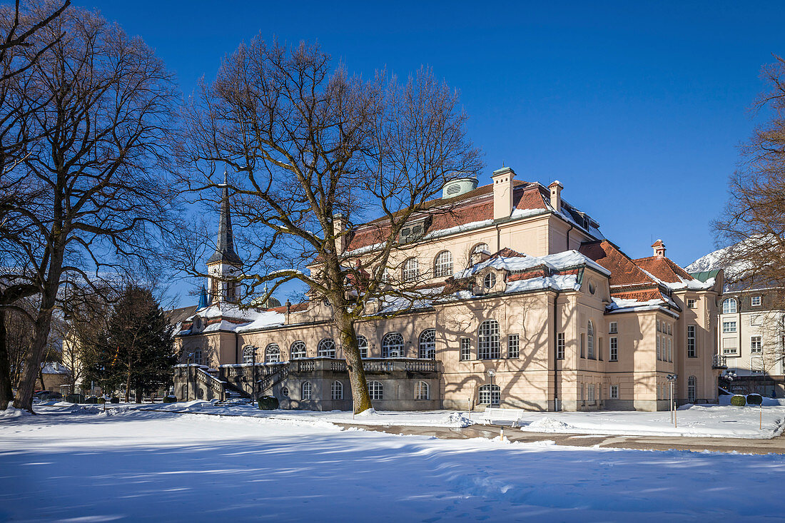 Kurhaus und Stadtkirche von Bad Reichenhall, Oberbayern, Bayern, Deutschland