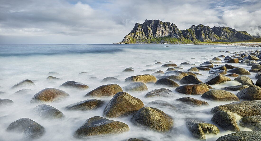 Hogskolmen from Utakleiv, Vestvagoya, Lofoten, Nordland, Norway