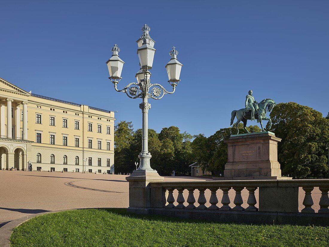 Royal residence, King Karl Johan statue, Oslo, Norway