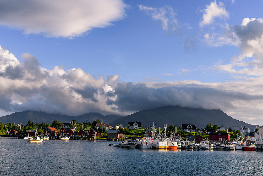 Hafen auf der Insel Vega, Norwegen