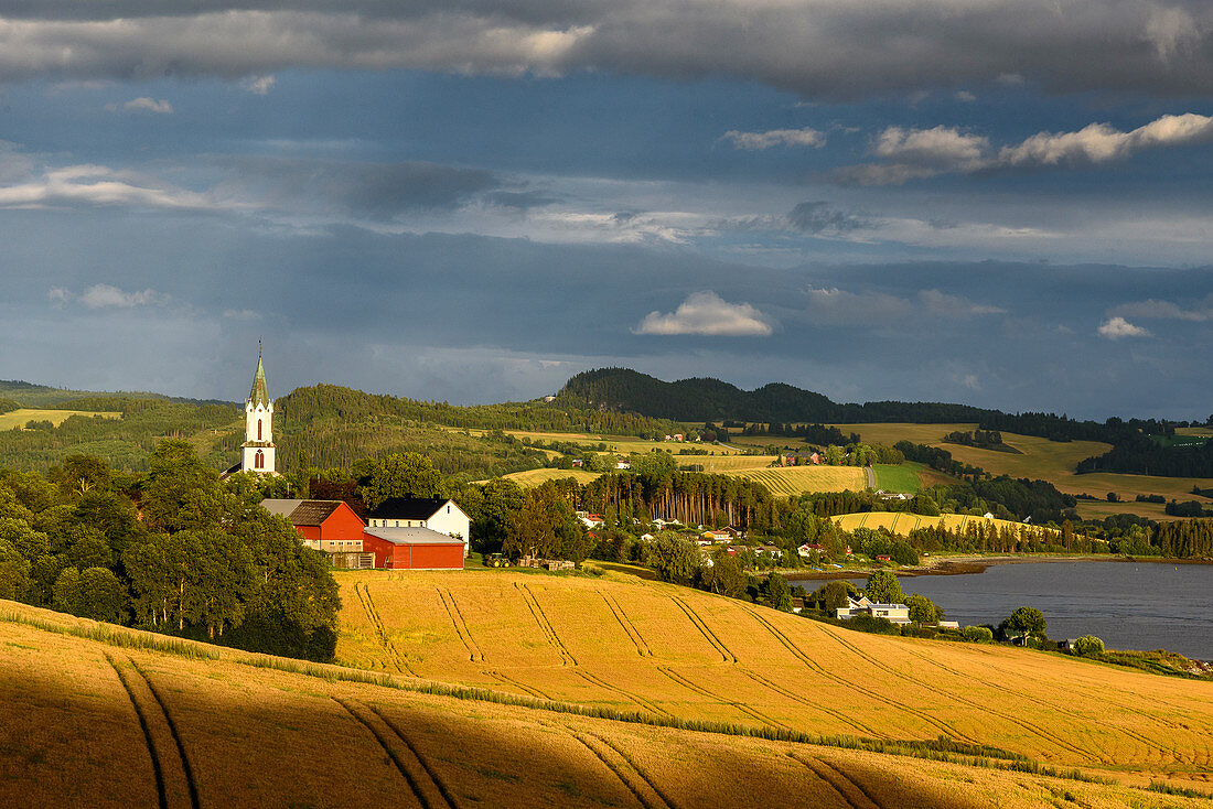 Landschaft bei Straumen, Inderoy, Inderøy, Norwegen
