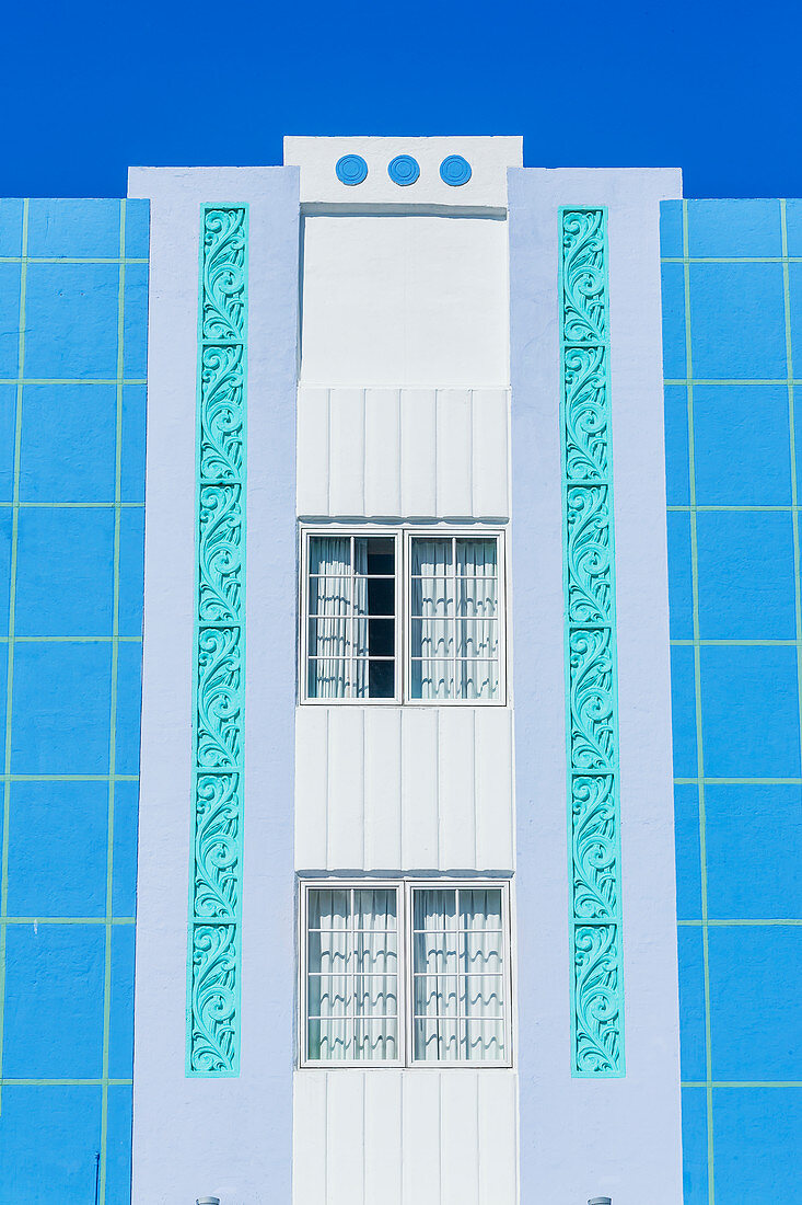 Art deco hotel facade, Ocean drive, South Beach, Miami, Florida, USA