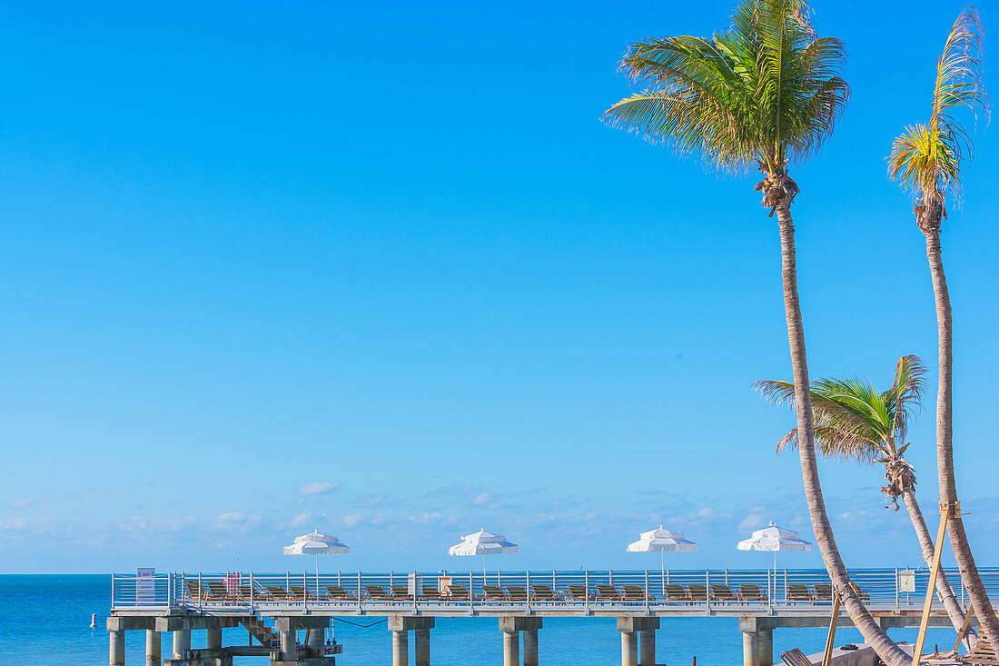 Pier am Strand von Smathers, Key West, Florida, USA