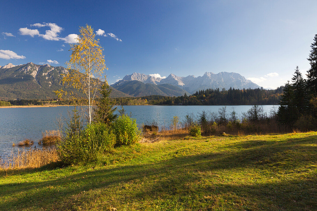 Autumn at the Barmsee, view to the Karwendel, Werdenfelser Land, Bavaria, Germany