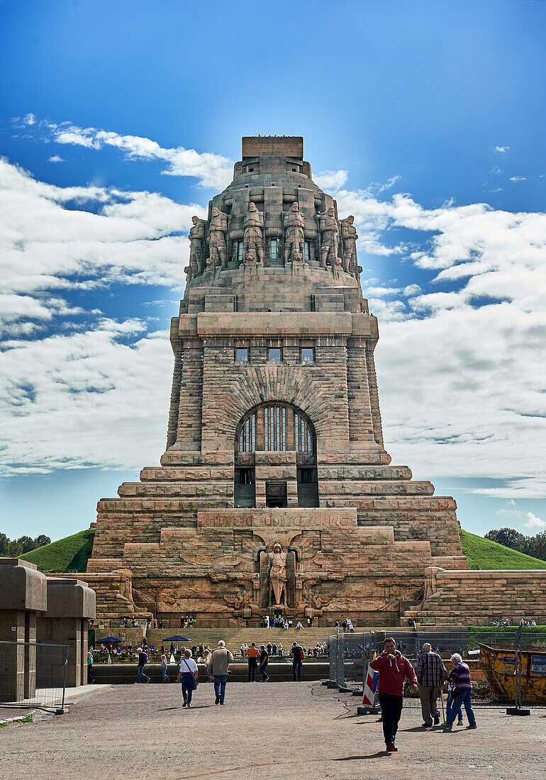 91 meter high monument to the Battle of Nations of 1813 with viewing platform and historical museum, Leipzig, Sachgsen, Germany