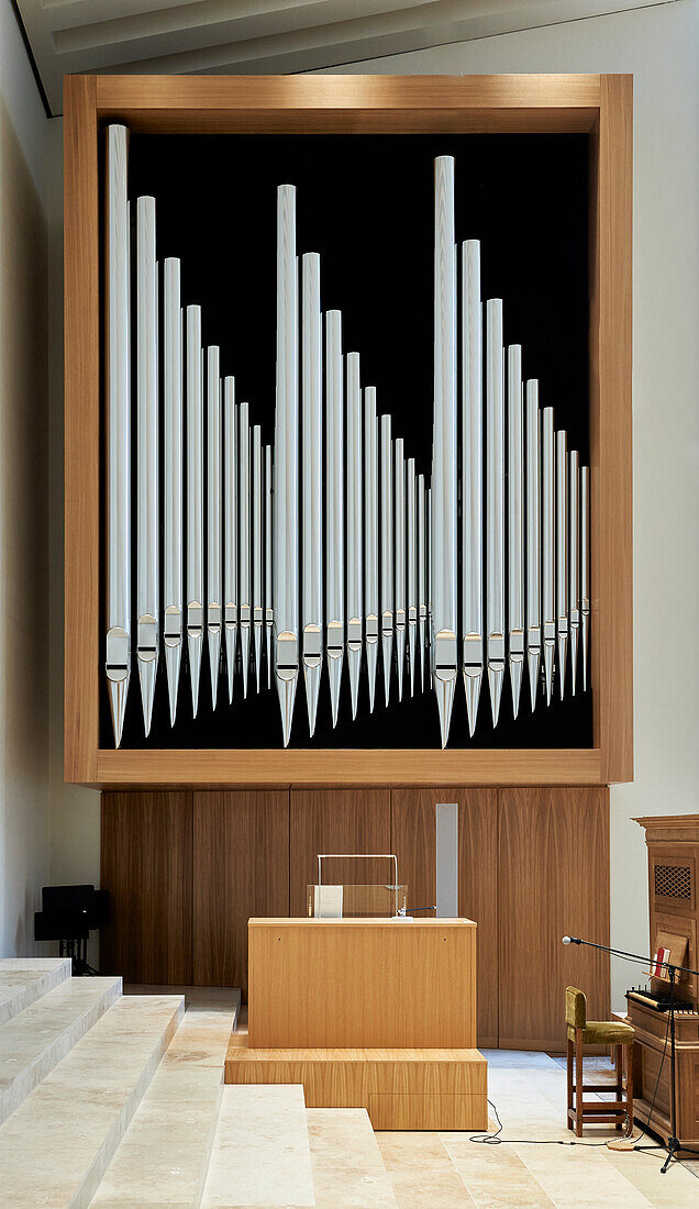 Organ of the Propstei St. Trinitatis, Leipzig, Saxony, Germany