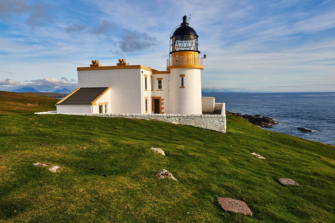 United Kingdom, Scotland, Scottish Highlands, North Coast 500 Road, Sutherland, Point of Stoer, lighthouse 