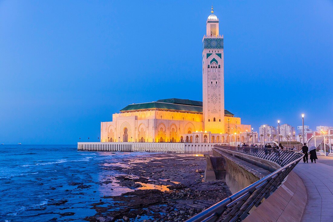 Morocco, Casablanca, the forecourt of the Hassan II mosque 