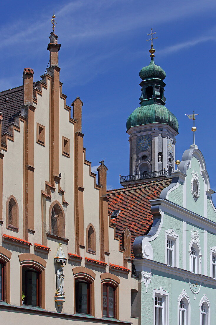 Old facades at Marienplatz, Freising, Upper Bavaria, Bavaria, Germany