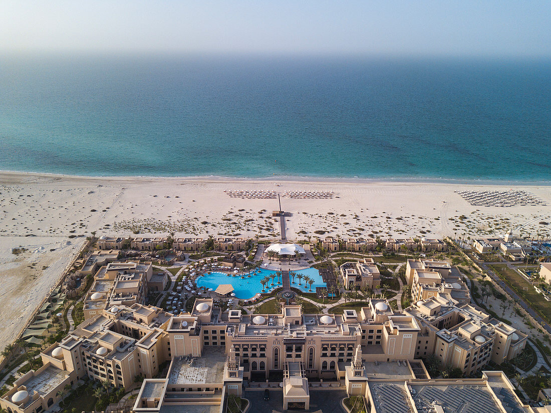 Aerial of Saadiyat Rotana Resort & Villas with beach and sea, Saadiyat Island, Abu Dhabi, United Arab Emirates, Middle East