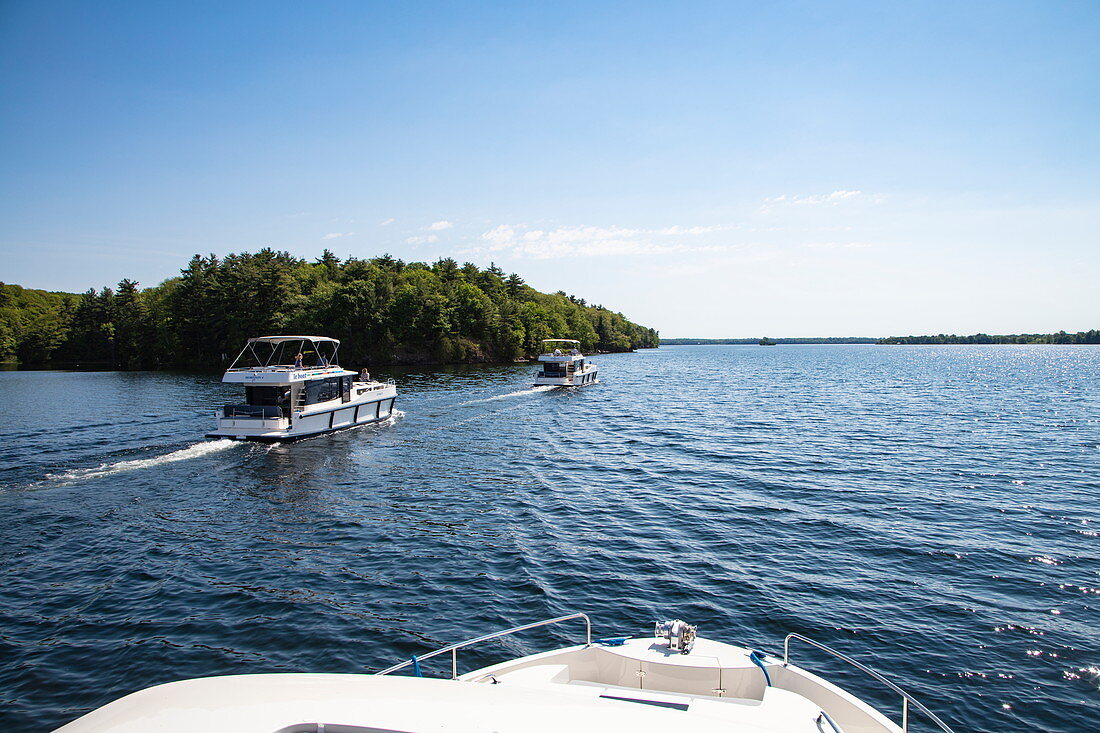 Le Boat Horizon houseboats on Big Rideau Lake, near Westport, Ontario, Canada, North America