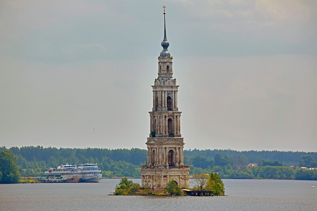 Bell tower of the flooded Nicholas Cathedral in Kalyasin, Kalyazin, upper reaches of the Volga, Uglich Reservoir, Moscow-Volga Canal, Tver Oblast, Russia, Europe