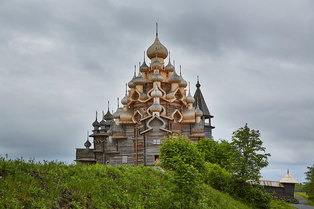 Museum Island Kishi, Kishi Architectural Ensemble, Church of the Transfiguration of Christ , Church of the Protection of the Virgin Mary, Church of the Protection and Intercession , Kizhi Island, Kizhi Island, Lake Onega, Republic of Karelia, Russia, Europe