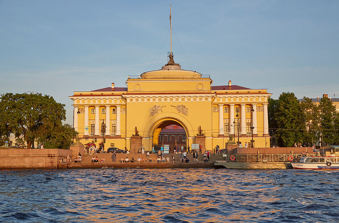 Admiralty in St. Petersburg, Admiralitetskaja nab., Historic Center, Neva, Russia, Europe