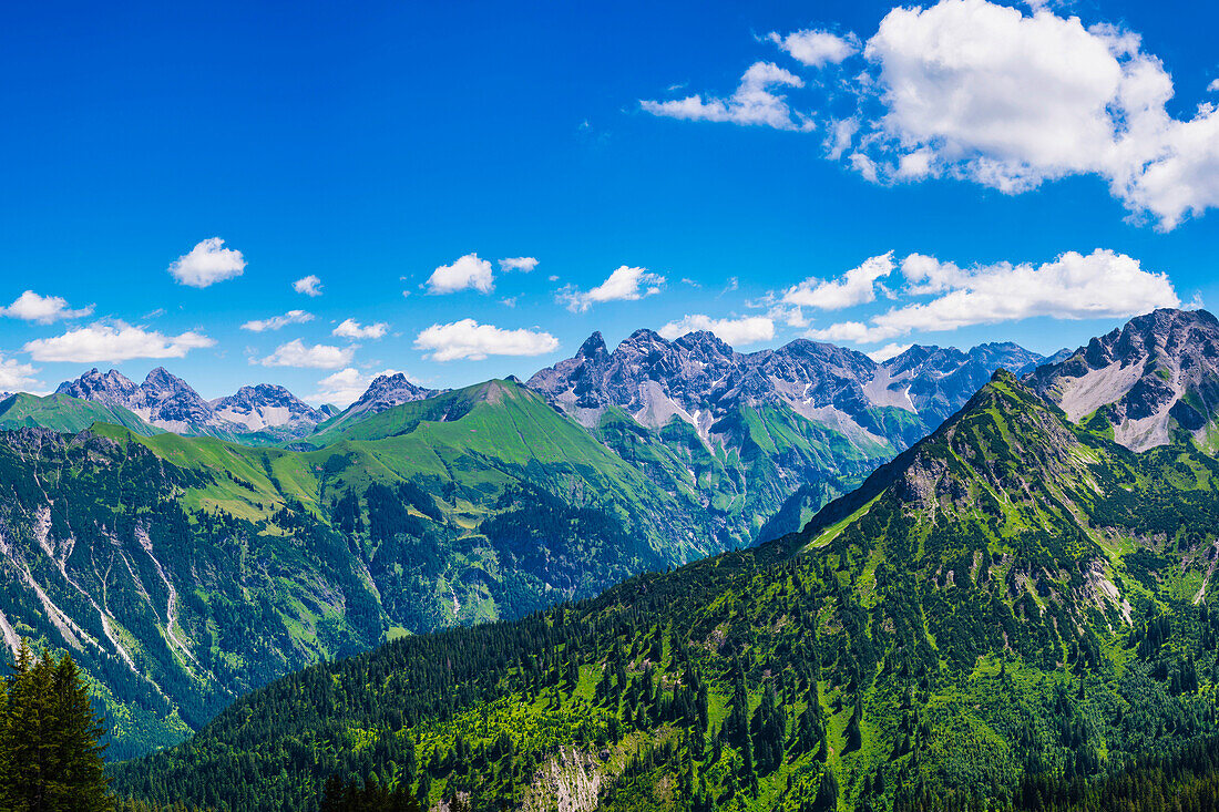 Panorama from Fellhorn, 2038m, to the Allgäu main ridge, Allgäu, Allgäu Alps, Bavaria, Germany, Europe