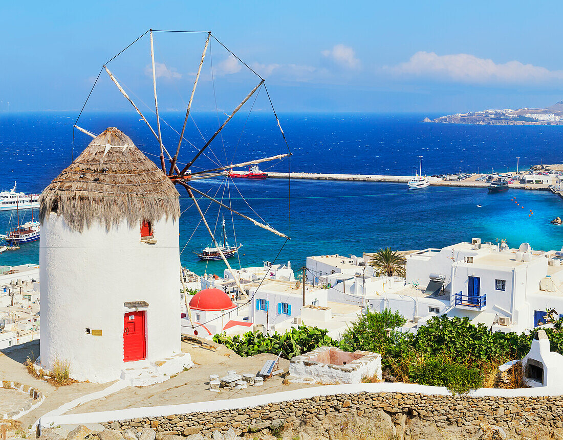Boni's Windmill overlloking Mykonos Town, Mykonos, Cyclades Islands, Greece