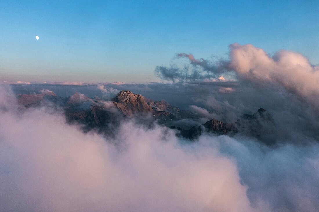 View to the Great Dog Death at dusk, Berchtesgaden Alps, Bavaria, Germany