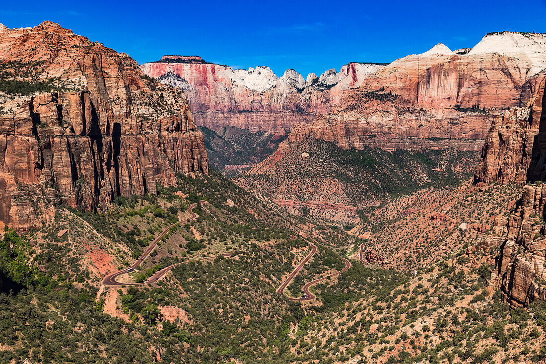 The hike on the Canyon Overlook Trail on the Zion Mount Carmel Highway is one of the highlights of the American Southwest