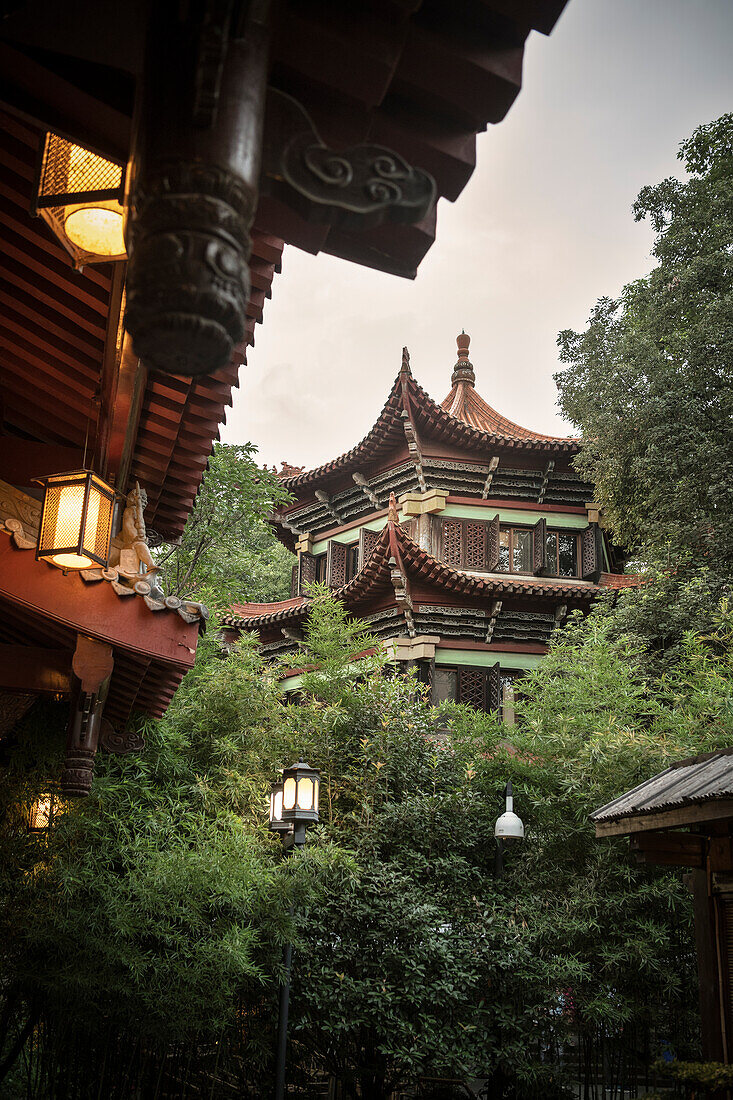 Tempel im Wenshu Kloster in Chengdu, Sichuan Provinz, China, Asien