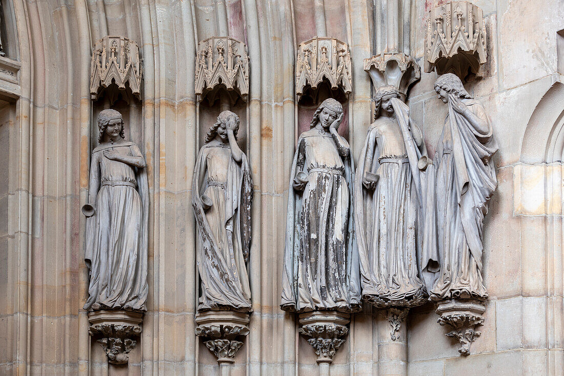 Five foolish virgins, Magdeburg Cathedral, Saxony-Anhalt, Germany