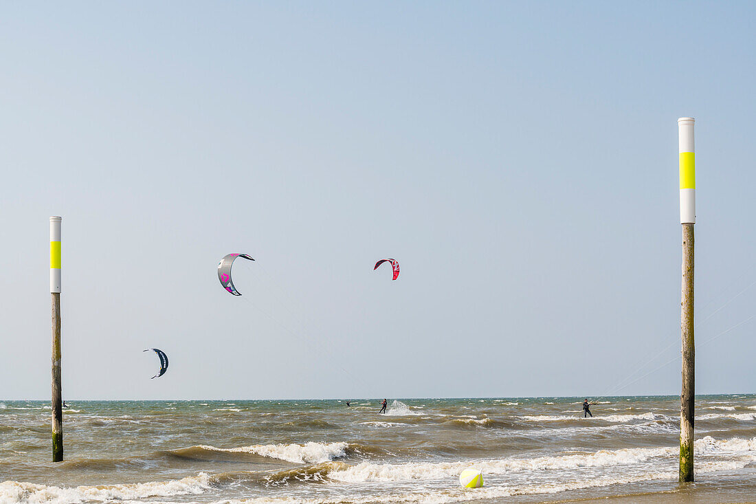 Kitesurfer, Sankt Peter-Ording, Schleswig-Holstein, Deutschland