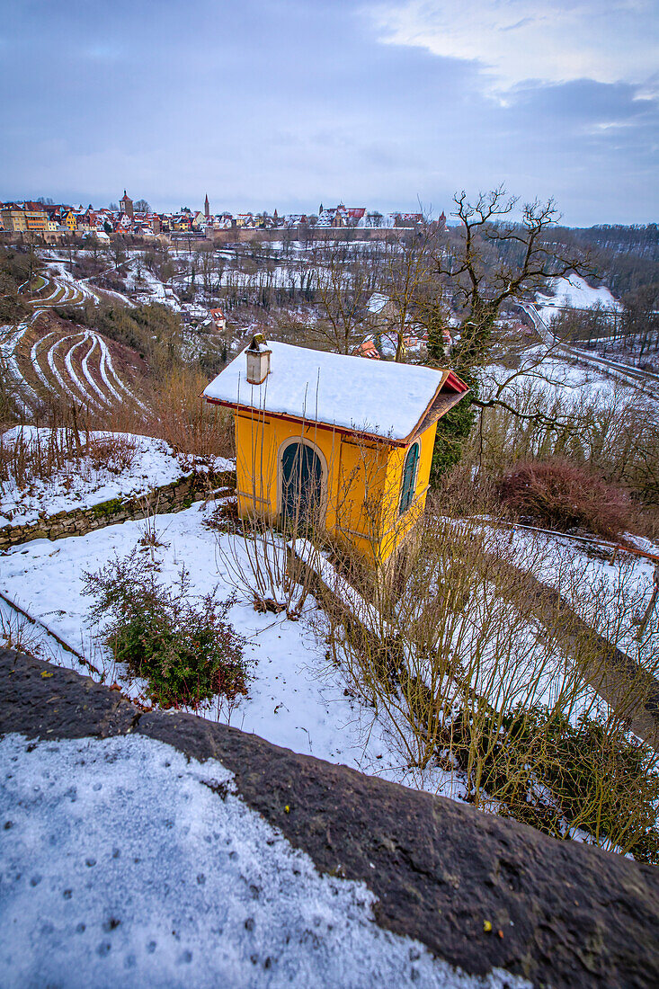 Kleines Gartenhaus in Rothenburg ob der Tauber, Ansbach, Mittelfranken, Franken, Bayern, Deutschland, Europa