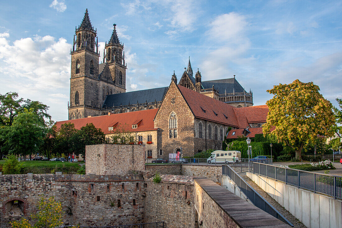 Herbststimmung, Dom zu Magdeburg, Sachsen-Anhalt, Deutschland