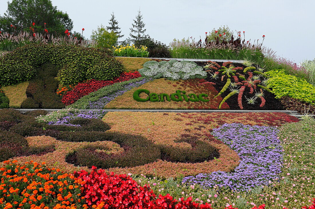 Plant design at the entrance to Candiac, Province of Quebec, Canada