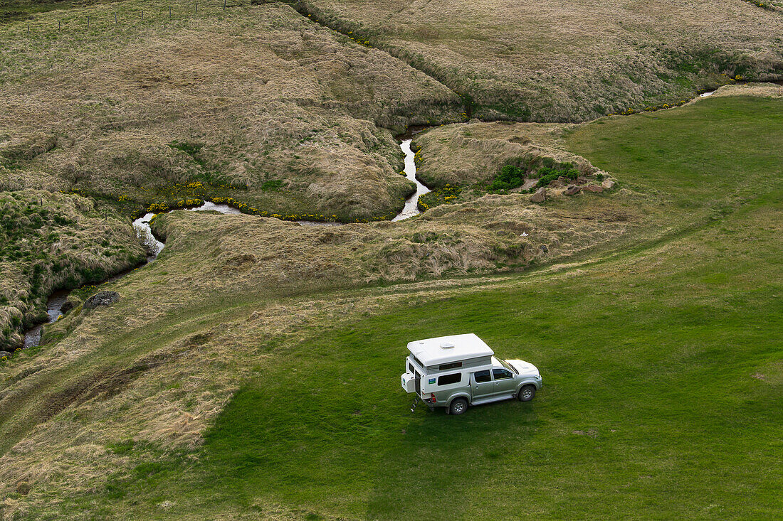 Stellplatz im Grünen in der Nähe von Egilsstadir, Island
