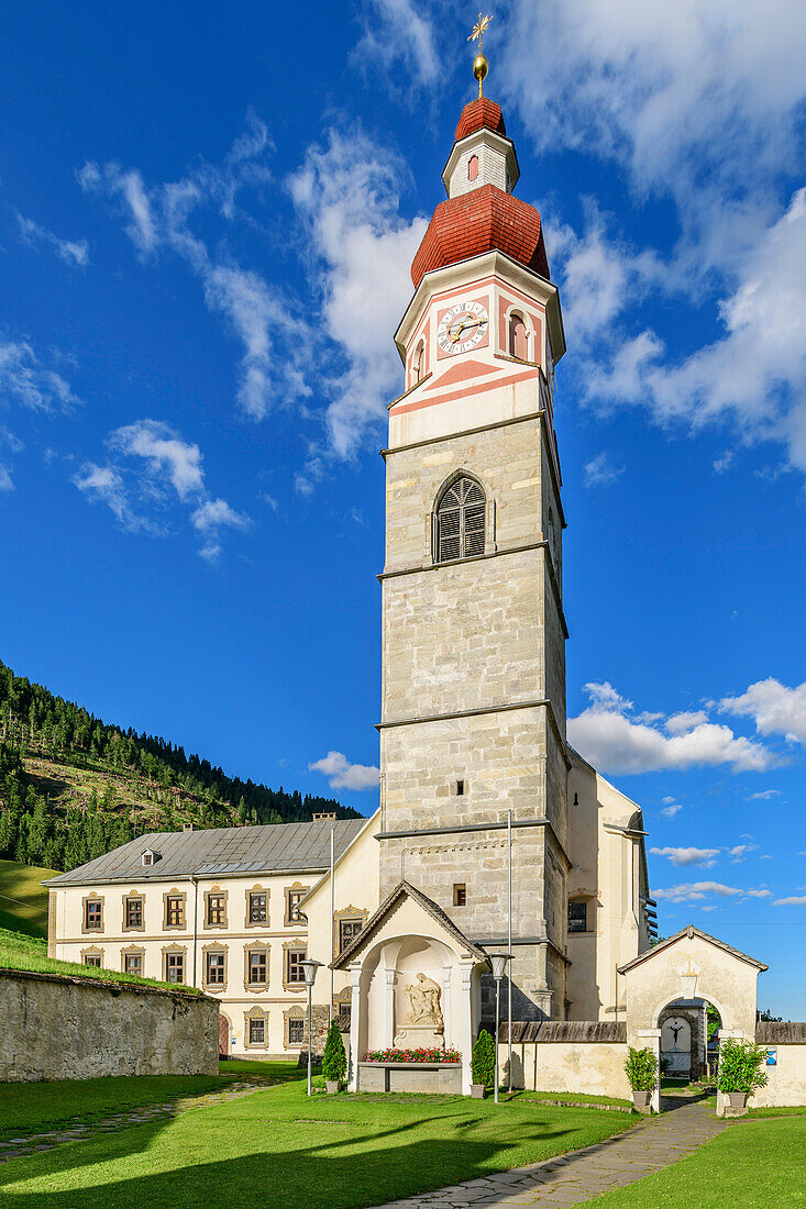 Pilgrimage church Maria Schnee with Servite Monastery, Maria Luggau, Lesachtal, Carnic Alps, Carinthia, Austria